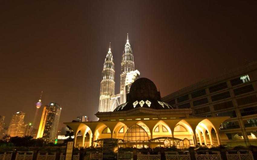 اشهر وافخر مساجد ماليزيا 