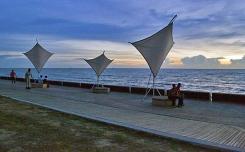 شاطئ باجان لالانج  - في ماليزيا